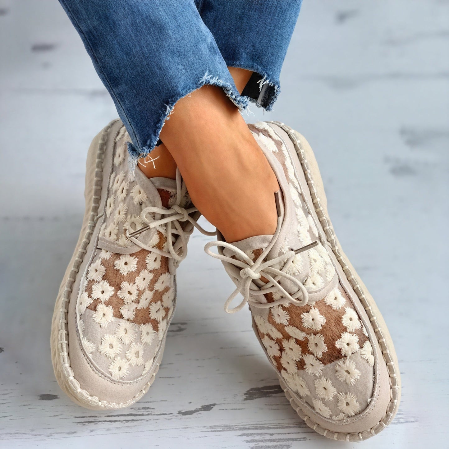 Bernice | Scarpe Traspiranti – Tessuto Fiorito e Eleganza