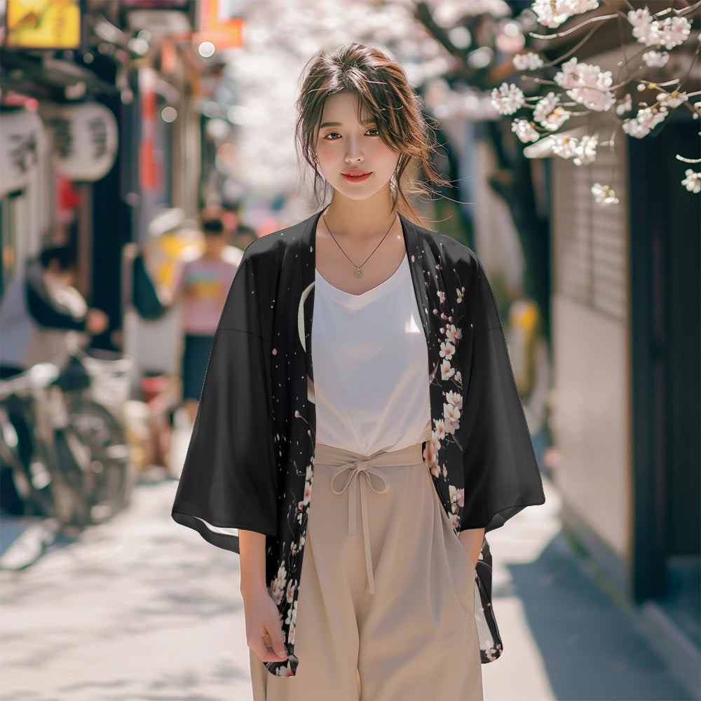 Clémence | Casaco Kimono Feminino Preto Estampado Flor de Cerejeira 