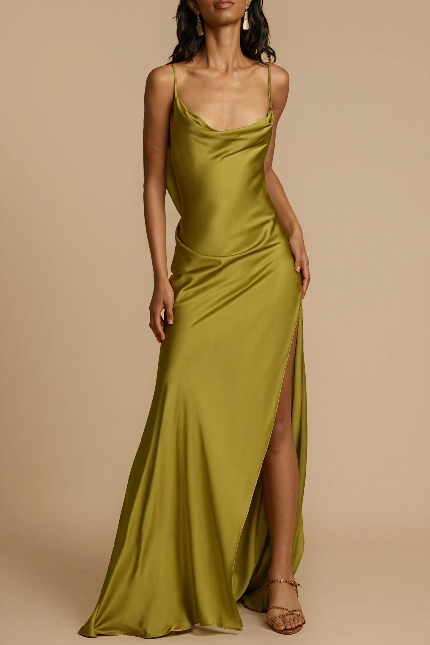 Josiane | Long Fluid Dress – Slit and Feminine Look 