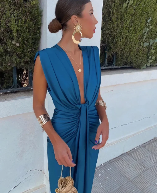 Penelopa | Rochie Lungă Legată – Eleganță și Atitudine Senzuală 