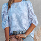 Clara | Hvit Bluse – Strukturerte Ermer Og Trendy Utseende 