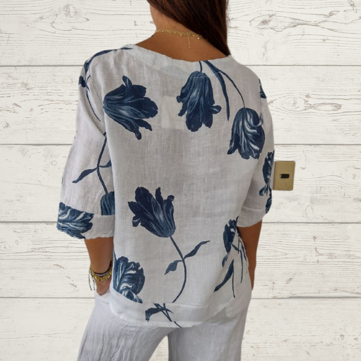 Jeanne | Elegancka Bluzka Kwiatowa – Centralne Zapięcie i Krótkie Rękawy 