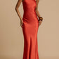 Flore | Vestido Longo de Uma Alça – Elegância Assimétrica e Fluida 