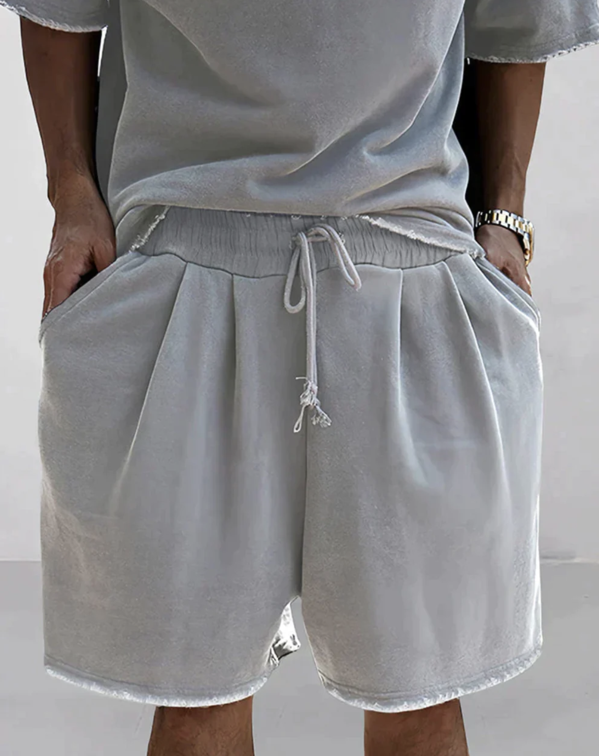 Αντριέν|Συγκρότημα T-Shirt Oversize και Σορτς για Μια Άνετη και Στυλάτη Εμφάνιση 