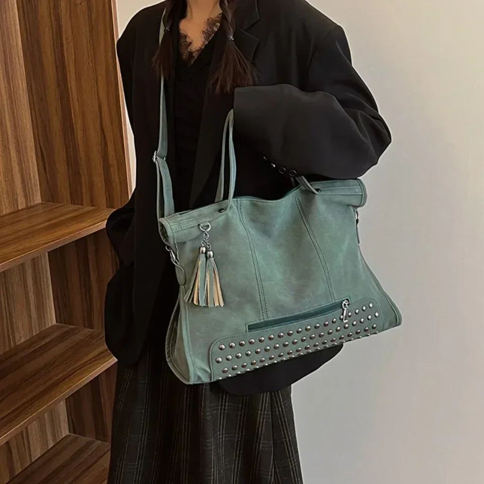 Lola | Luxusná kabelka – Elegancia a nadčasový štýl 
