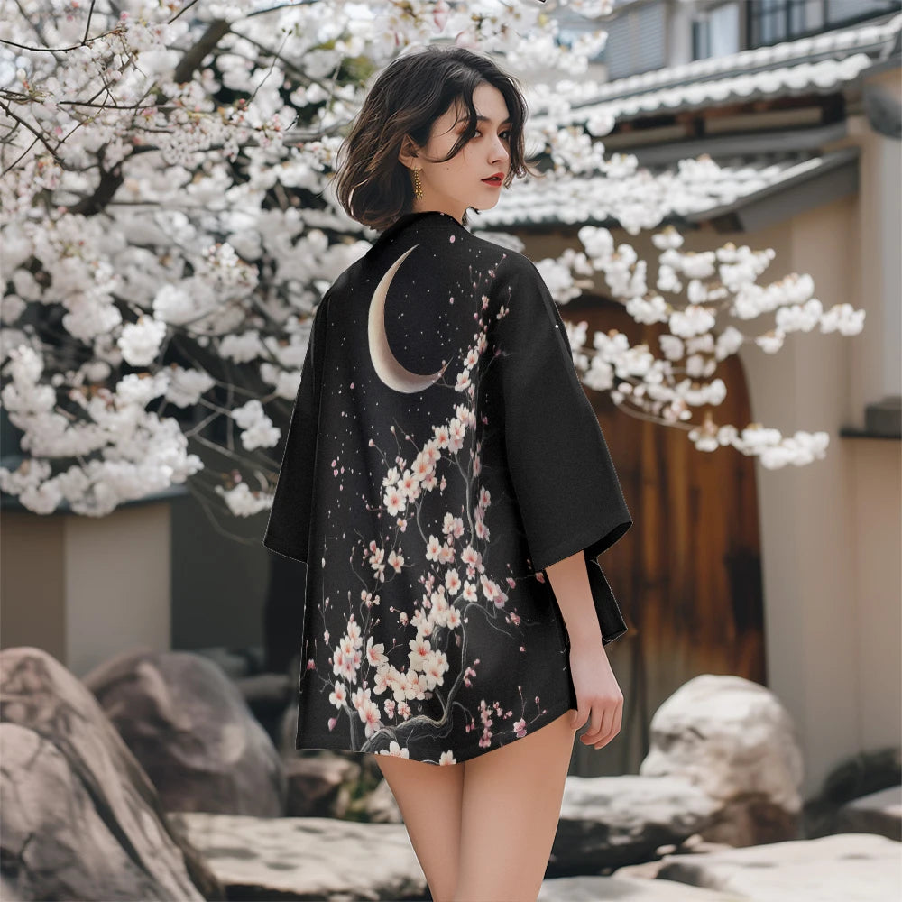 Clémence | Casaco Kimono Feminino Preto Estampado Flor de Cerejeira 